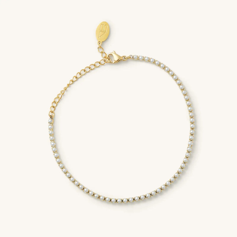 Nikki Smith - Micro Gold Pearl Bracelet