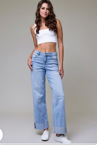 Hidden Mid Rise Logan Cuff Jean
